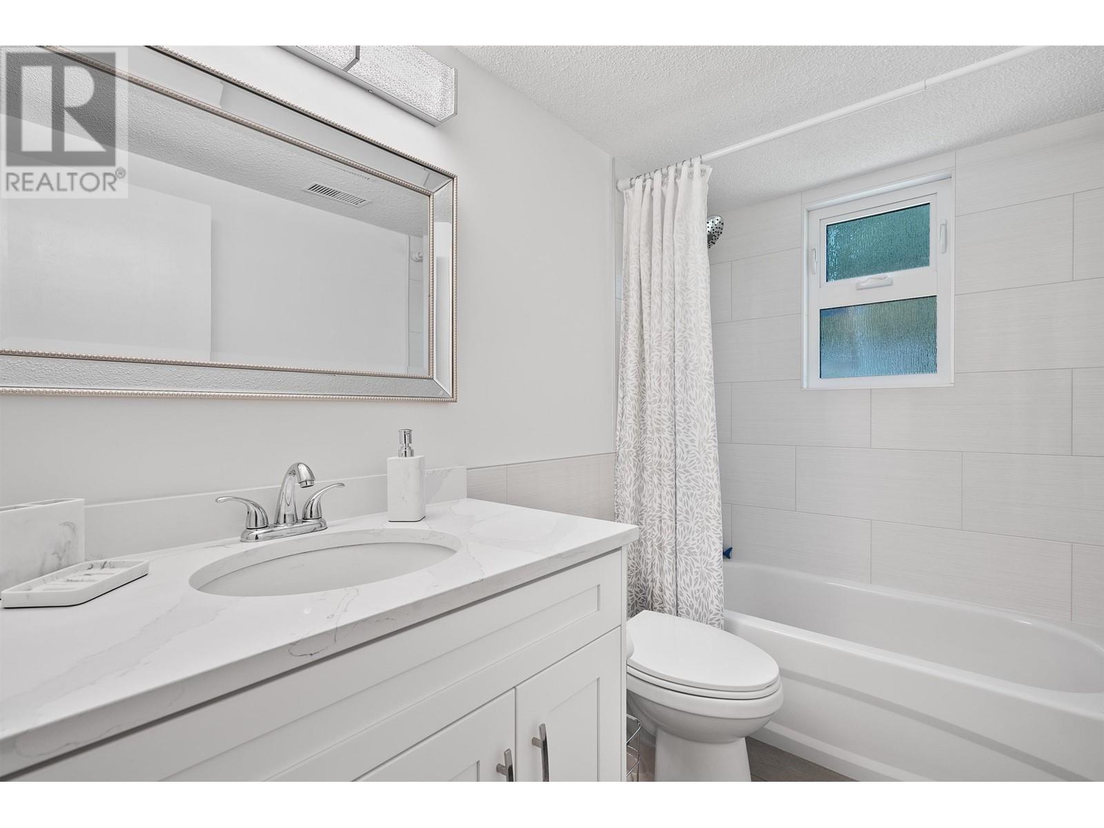 5749 Cranley Drive, West Vancouver, British Columbia  V7W 1S7 - Photo 15 - R2993370