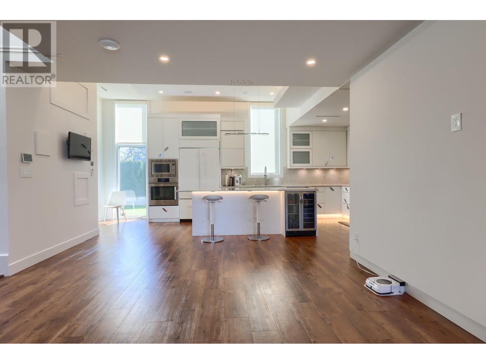 3580 Phillips Avenue, Burnaby, British Columbia  V5A 2W7 - Photo 11 - R2993411