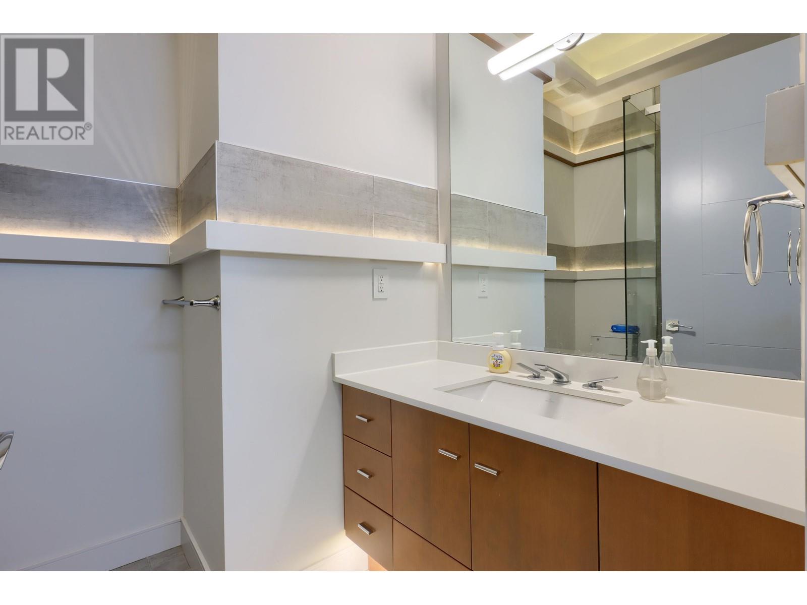 3580 Phillips Avenue, Burnaby, British Columbia  V5A 2W7 - Photo 21 - R2993411