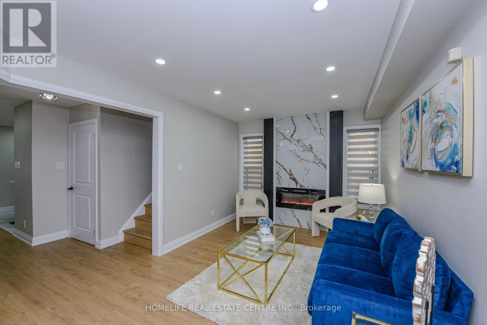 Property at 48 DAFOE CRESCENT image 5