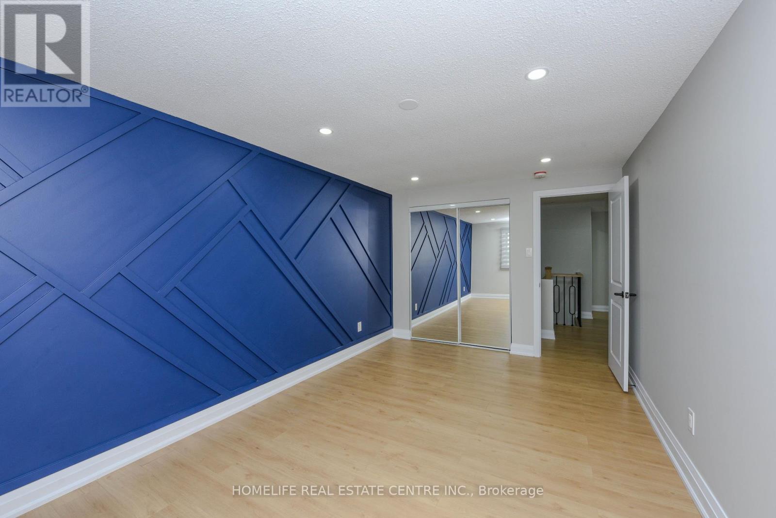 48 Dafoe Crescent, Brampton, Ontario  L6Y 2L2 - Photo 21 - W12097881