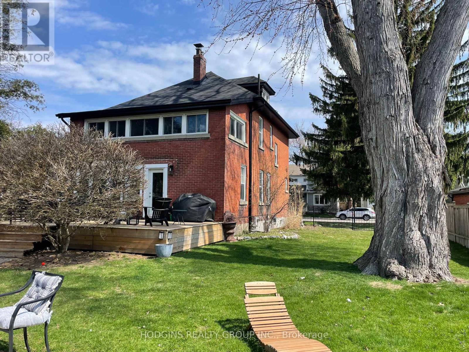 Property at 26 BRANT AVENUE image 3