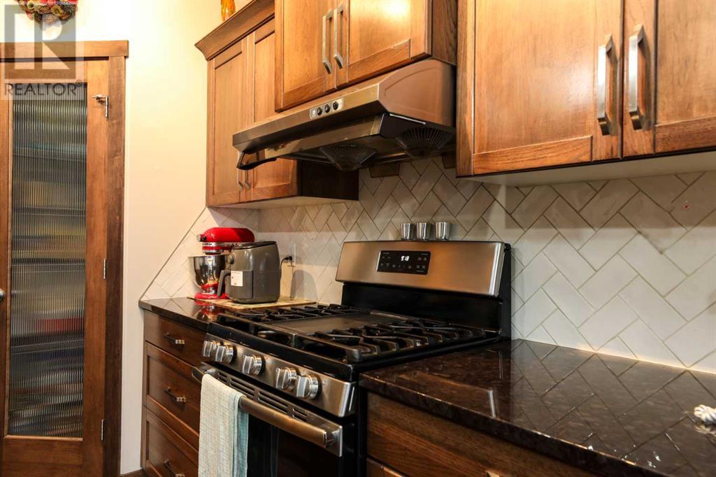 532 Sixmile Crescent South, Lethbridge, Alberta  T1K 5X2 - Photo 8 - A2213815