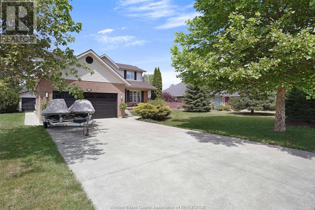 Property at 225 Golfview DRIVE image 2