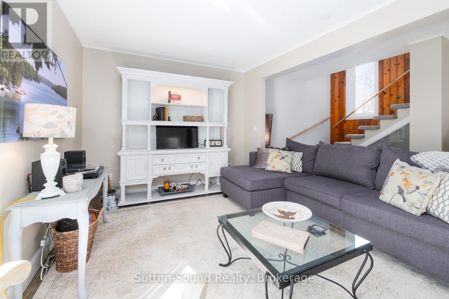 134 Lakeview Drive, Georgian Bluffs, Ontario  N0H 2T0 - Photo 15 - X12061249