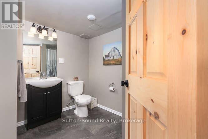 134 Lakeview Drive, Georgian Bluffs, Ontario  N0H 2T0 - Photo 10 - X12061249
