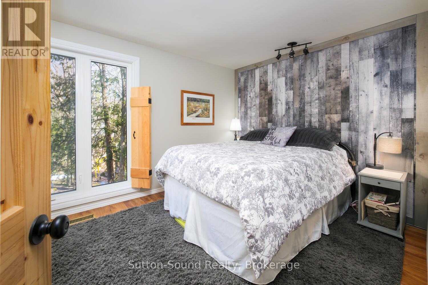 134 Lakeview Drive, Georgian Bluffs, Ontario  N0H 2T0 - Photo 20 - X12061249