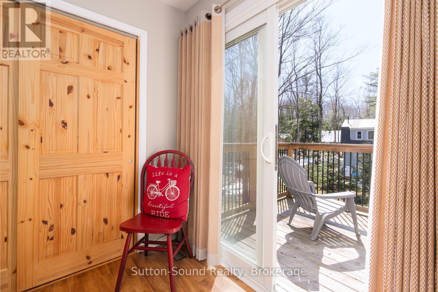 134 Lakeview Drive, Georgian Bluffs, Ontario  N0H 2T0 - Photo 26 - X12061249
