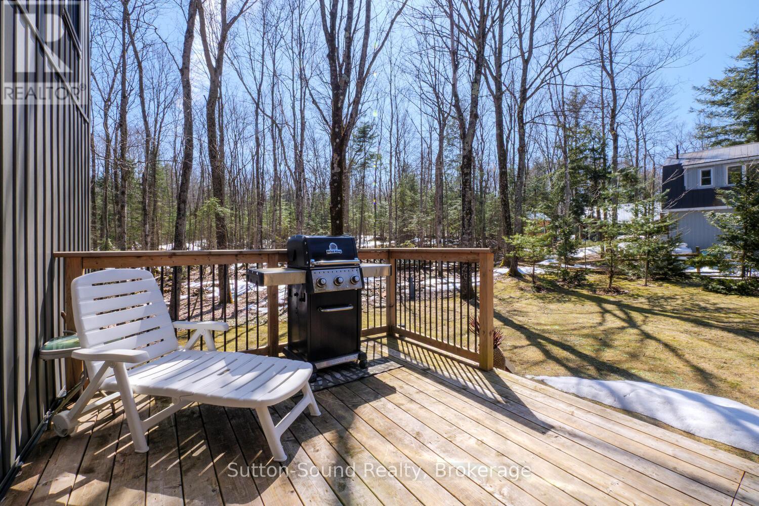 134 Lakeview Drive, Georgian Bluffs, Ontario  N0H 2T0 - Photo 31 - X12061249