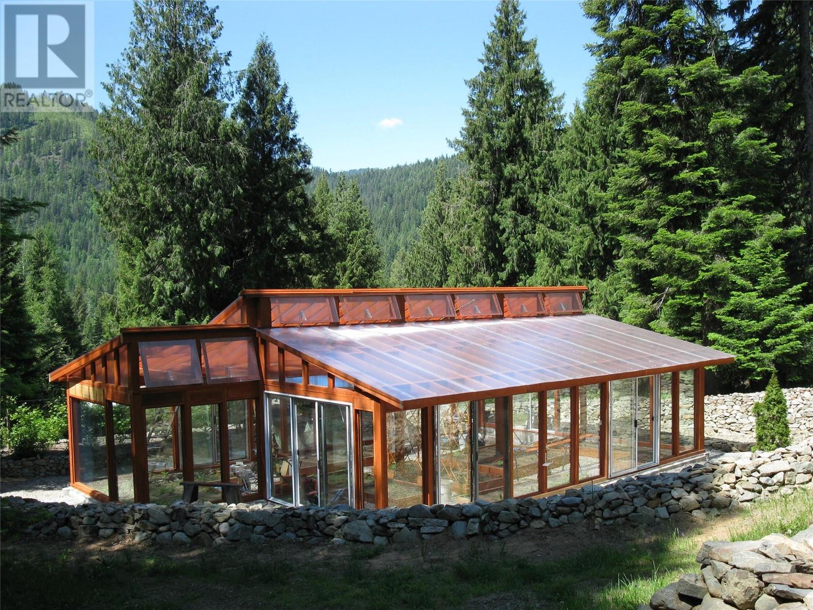 Property at 2698 Beaverbrook Road image 5