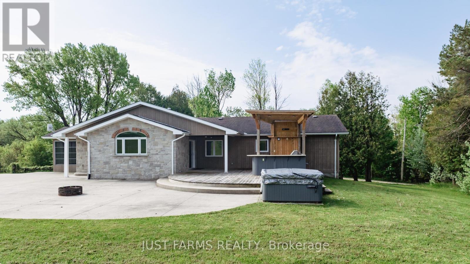 837 7th Avenue, Hanover, Ontario  N4N 2K3 - Photo 7 - X12098043