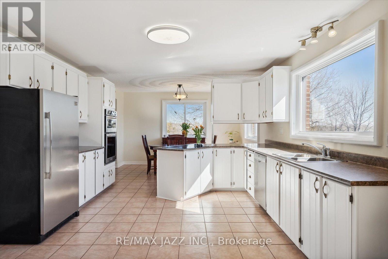 8733 Leskard Road, Clarington, Ontario  L0B 1M0 - Photo 10 - E12099283