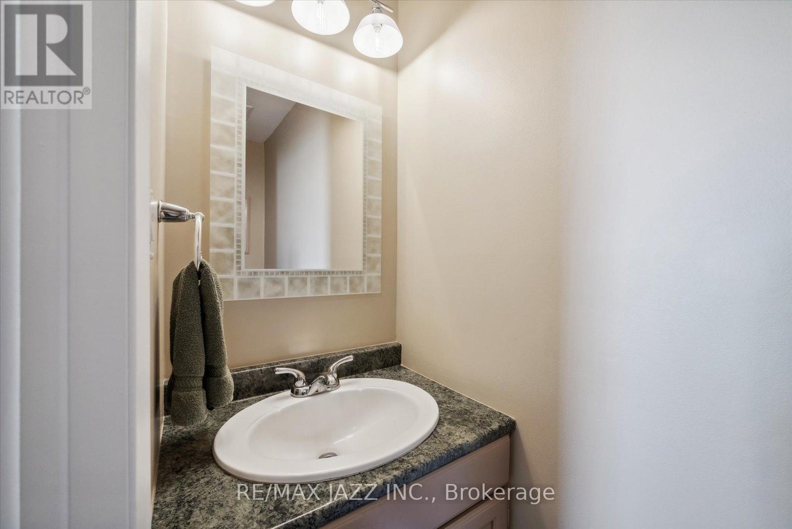 8733 Leskard Road, Clarington, Ontario  L0B 1M0 - Photo 13 - E12099283