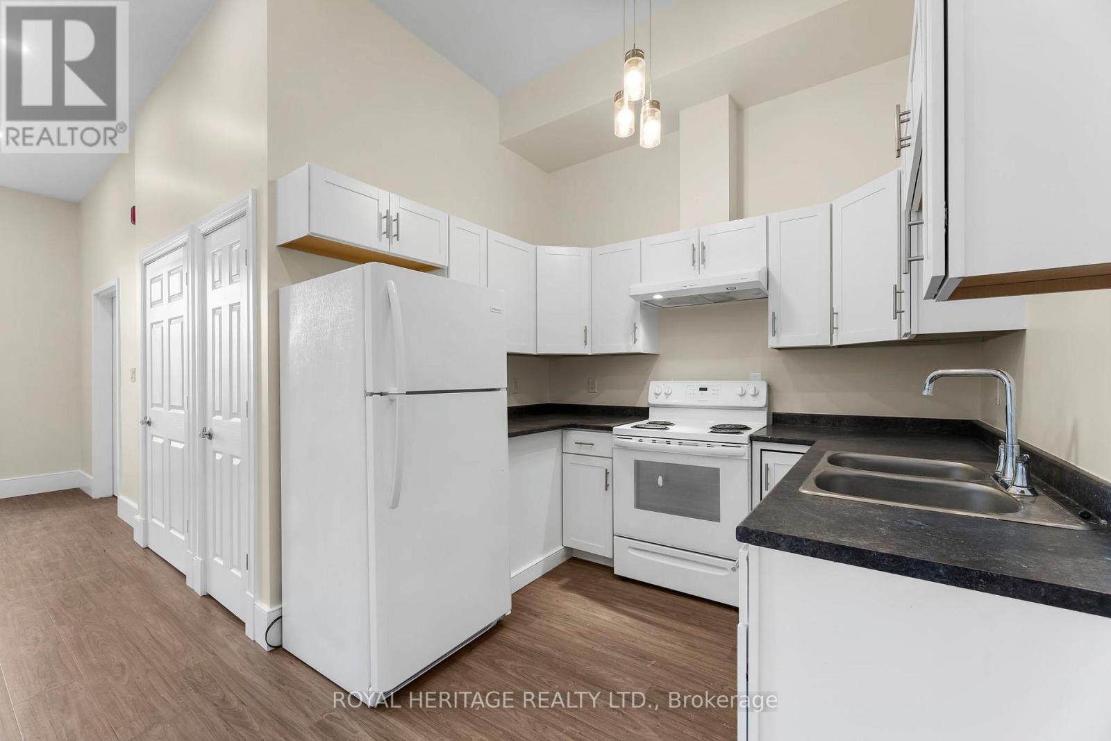 32 King Street E, Cavan Monaghan, Ontario  L0A 1G0 - Photo 24 - X12078984
