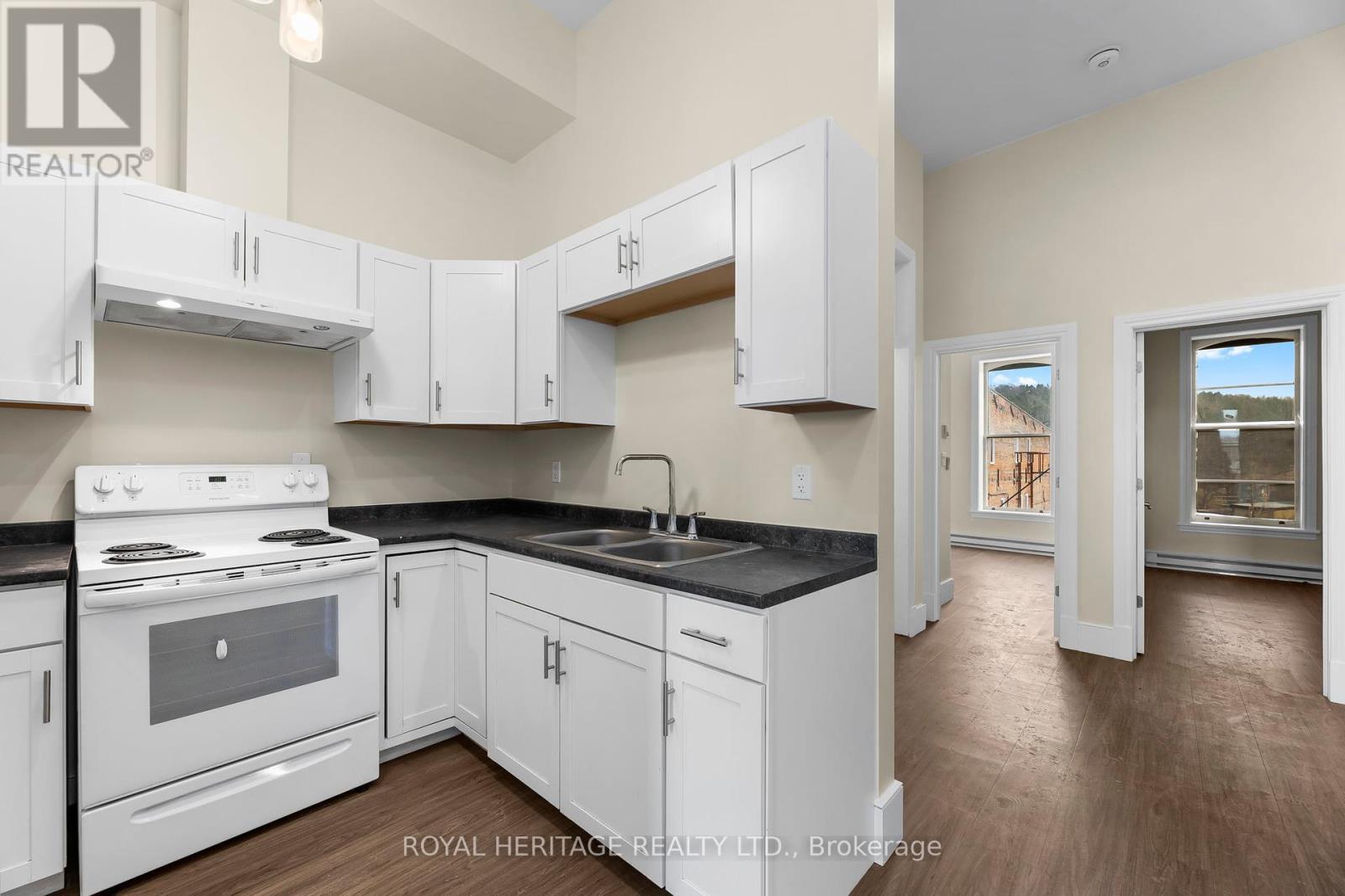 32 King Street E, Cavan Monaghan, Ontario  L0A 1G0 - Photo 25 - X12078984