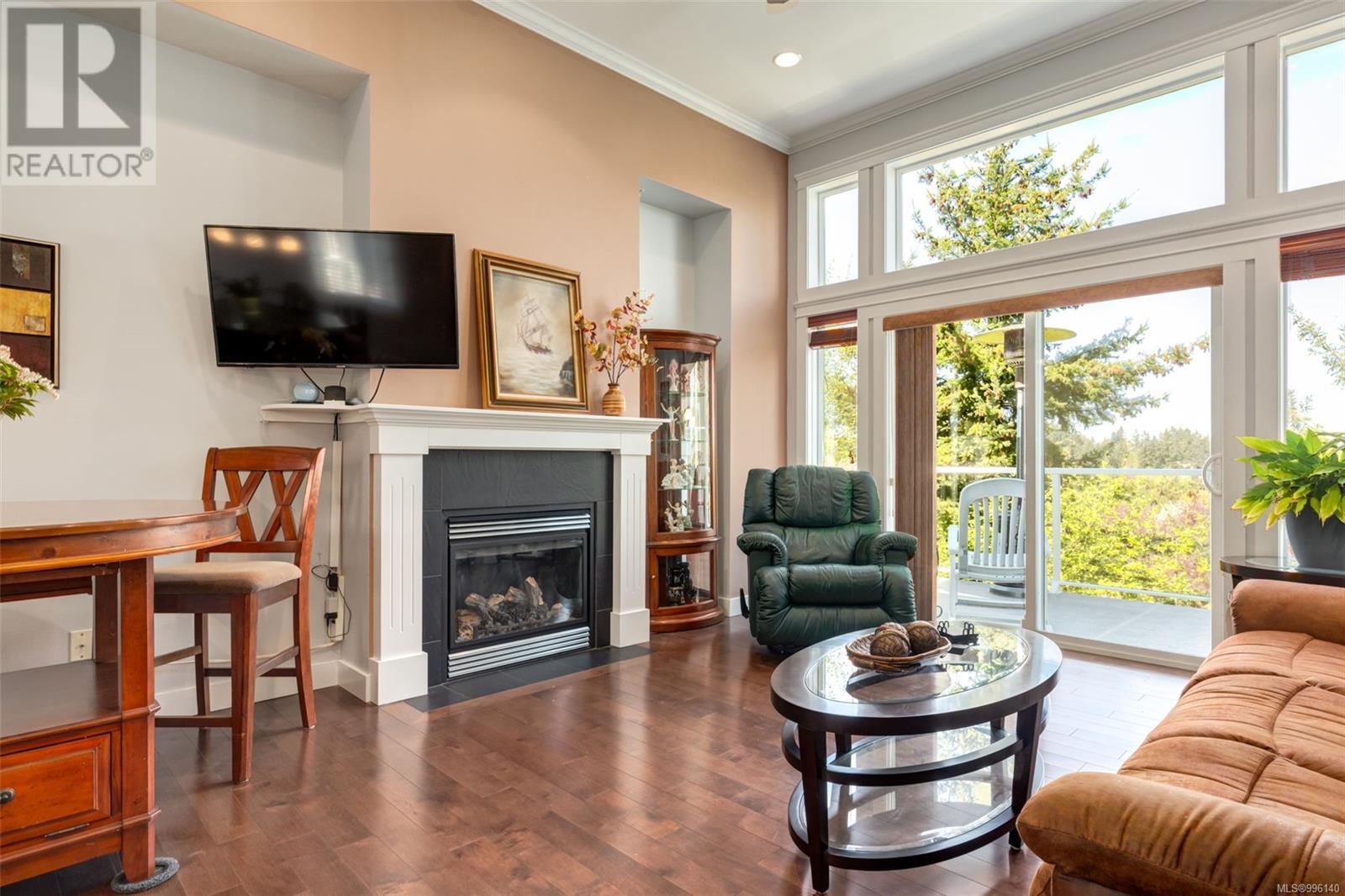 Property at 6166 Arlin Pl image 3
