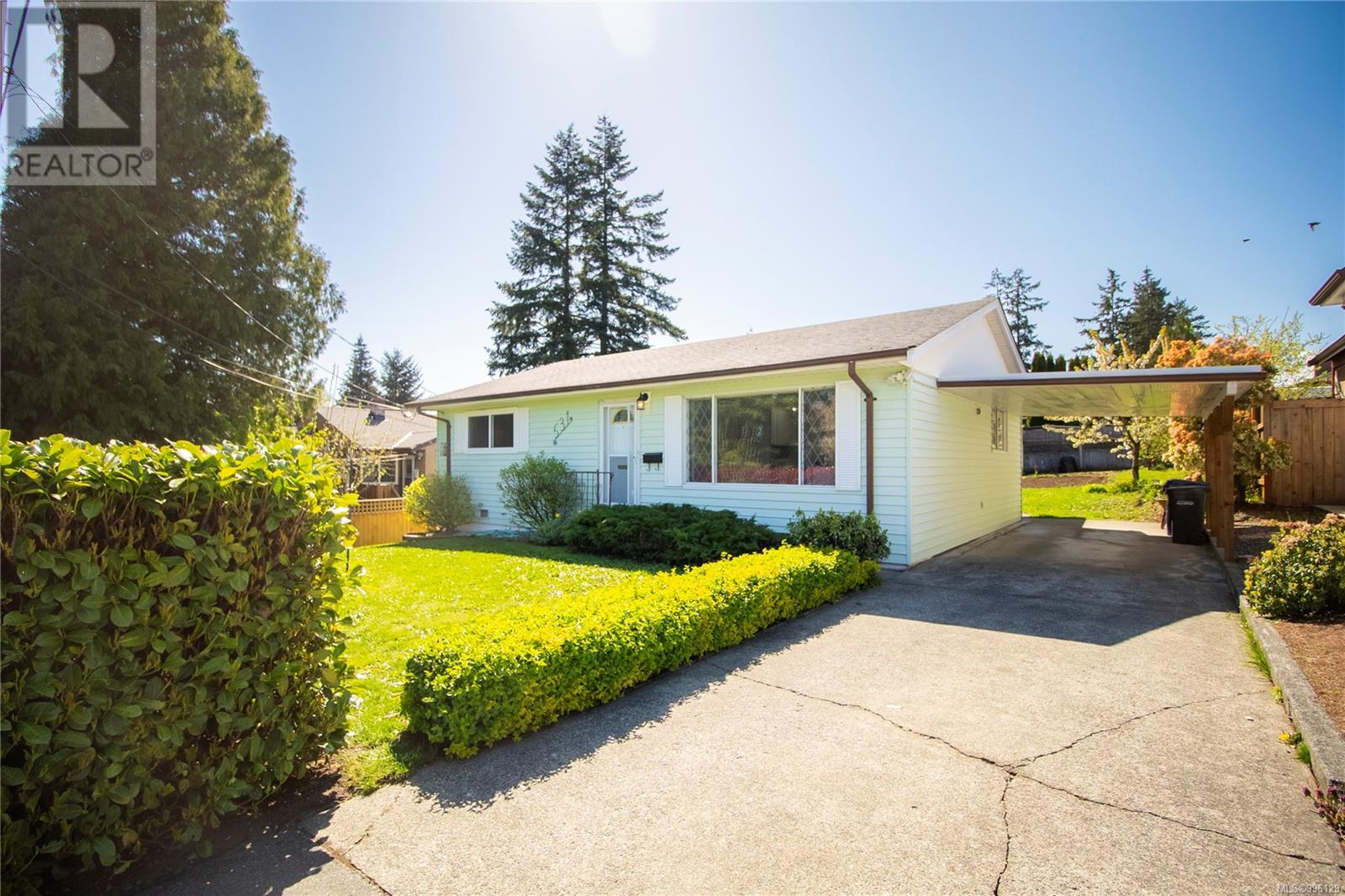 Property at 531 Cadogan St image 1