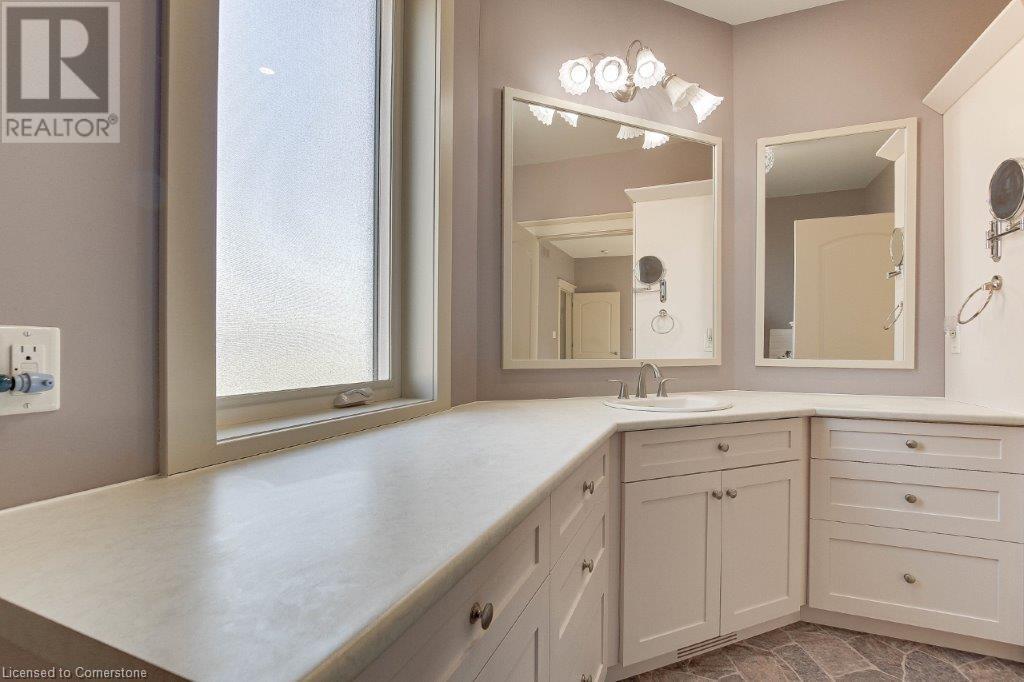 35 Viola Court, Delhi, Ontario  N4B 3C9 - Photo 32 - 40720712