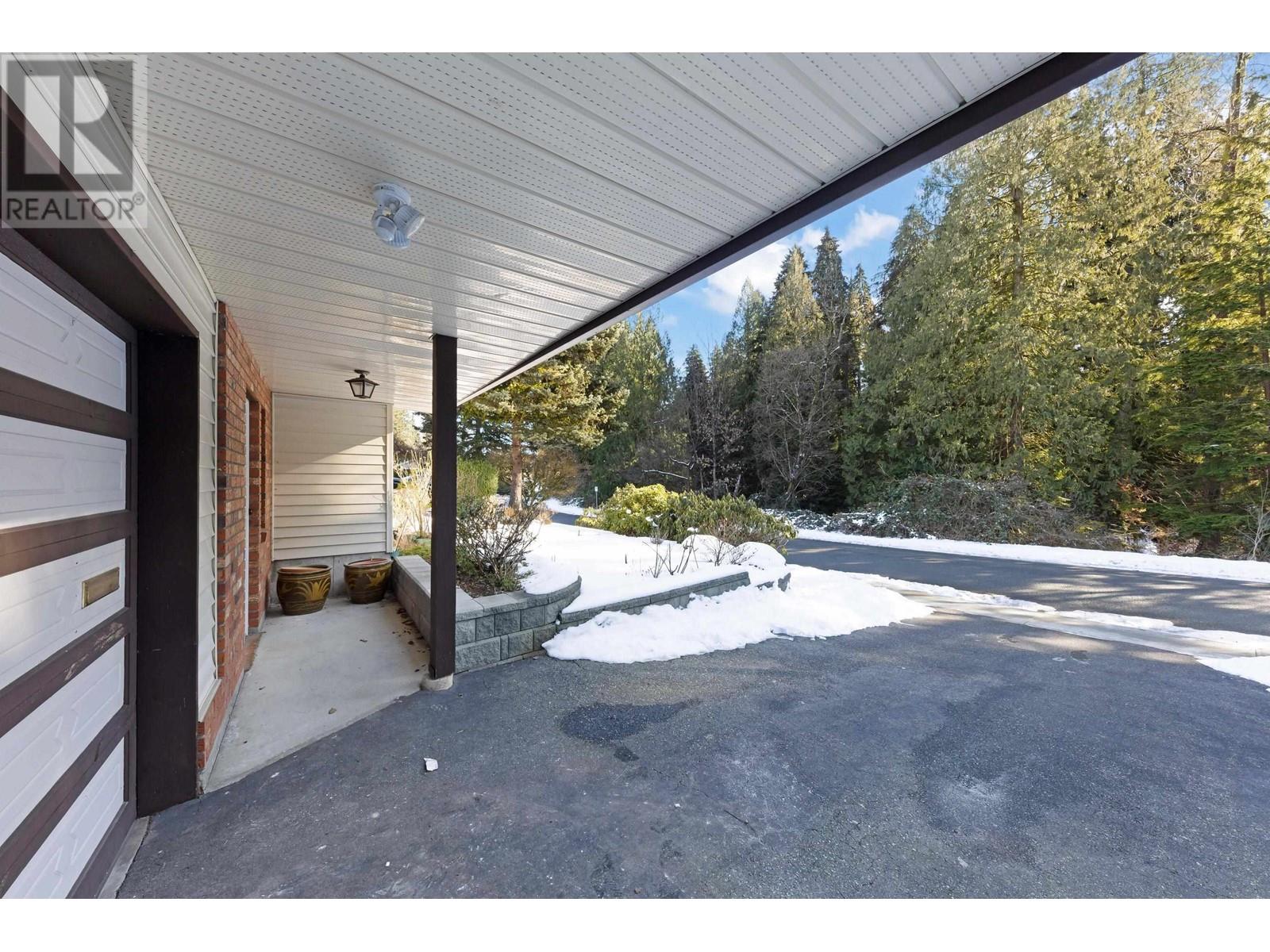 1273 Lynwood Avenue, Port Coquitlam, British Columbia  V3B 6H1 - Photo 6 - R2993367