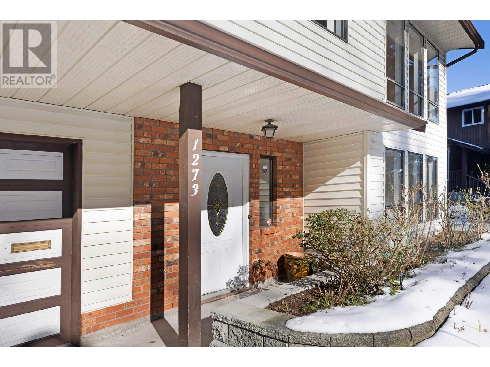 1273 Lynwood Avenue, Port Coquitlam, British Columbia  V3B 6H1 - Photo 3 - R2993367