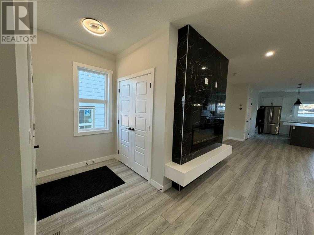 Property at 72 VERANDA Boulevard SW image 3