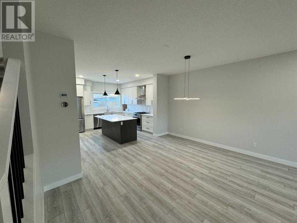 Property at 72 VERANDA Boulevard SW image 4