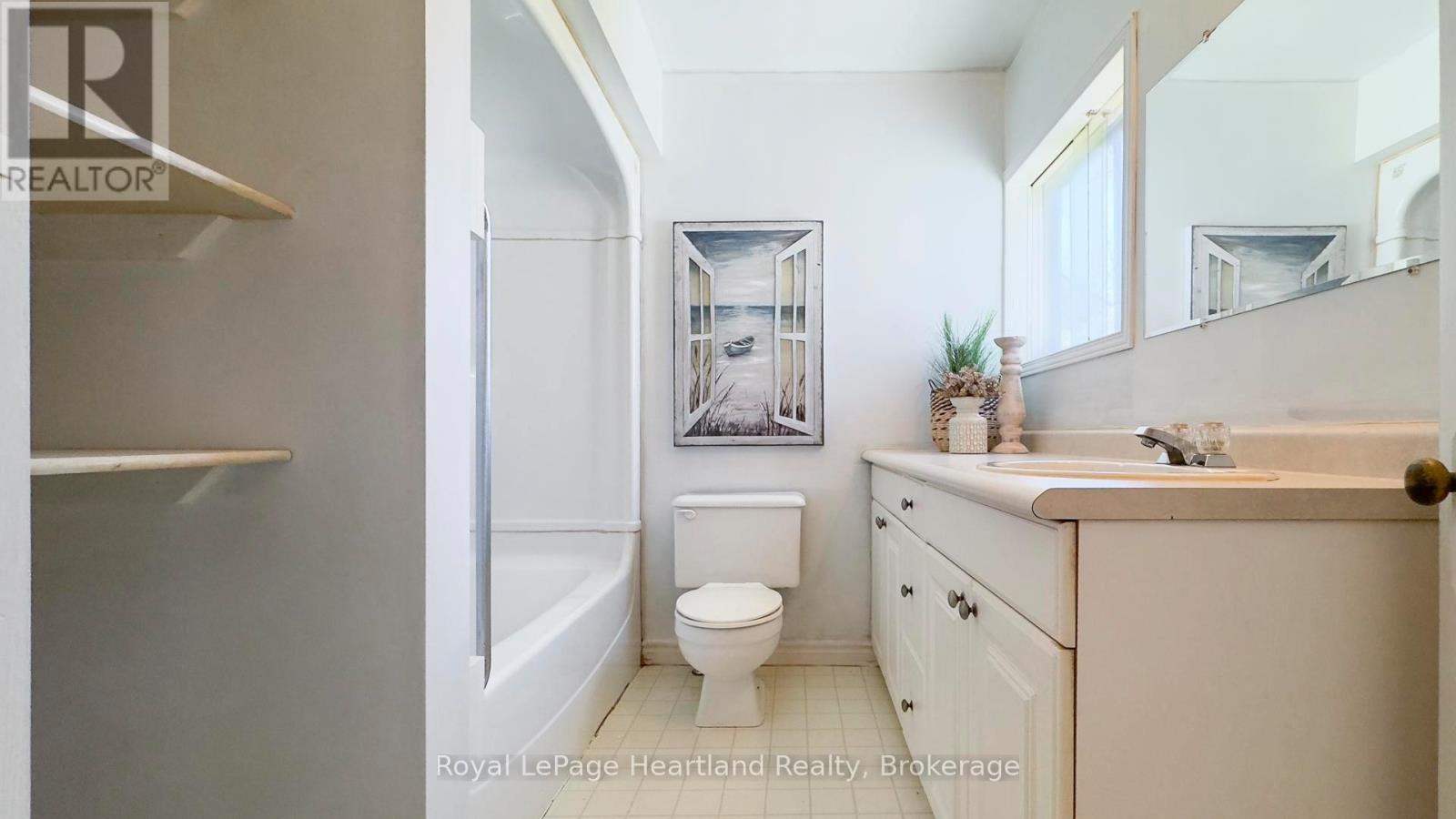 136 Cambria Road N, Goderich, Ontario  N7A 2P8 - Photo 17 - X12099299