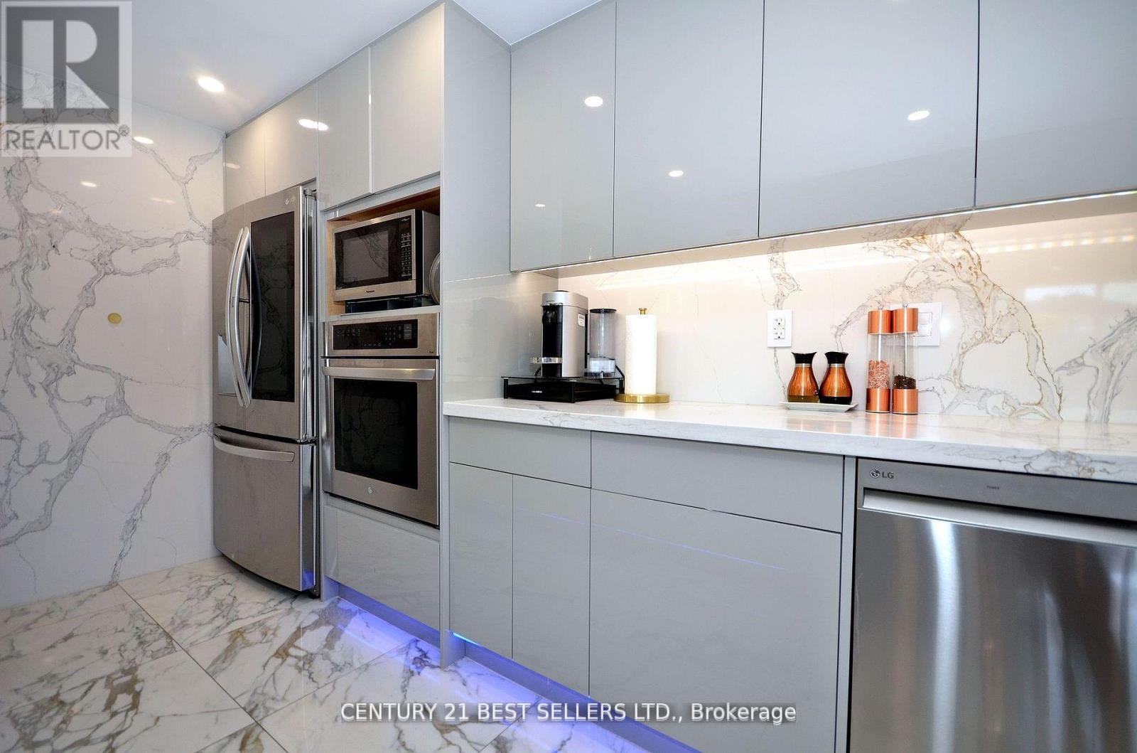 302 - 100 Canyon Avenue, Toronto, Ontario  M3H 5T9 - Photo 12 - C12099234