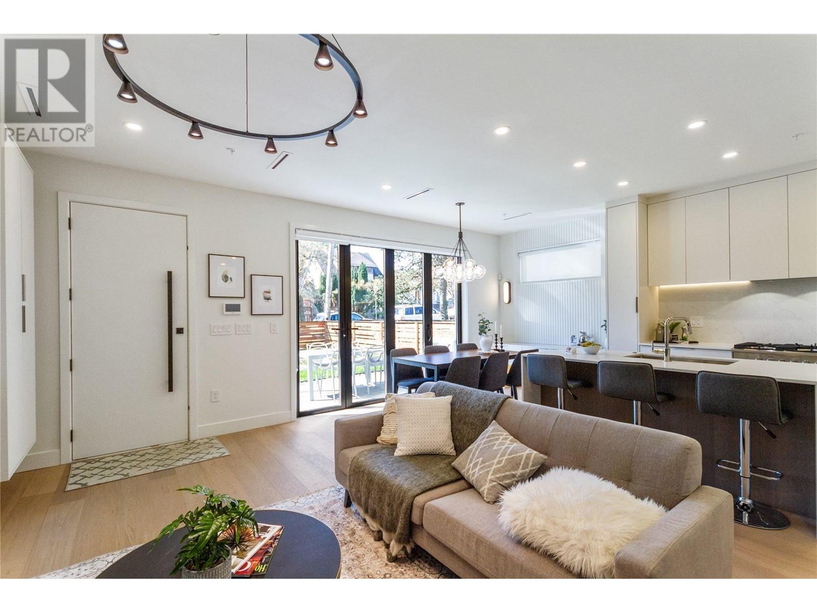 1 2169 Charles Street, Vancouver, British Columbia  V5L 2H8 - Photo 8 - R2993282