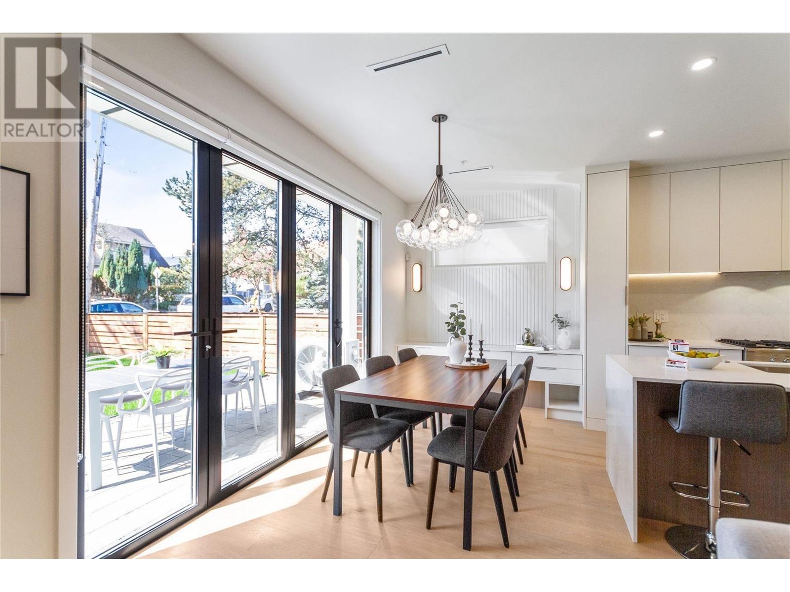 1 2169 Charles Street, Vancouver, British Columbia  V5L 2H8 - Photo 3 - R2993282