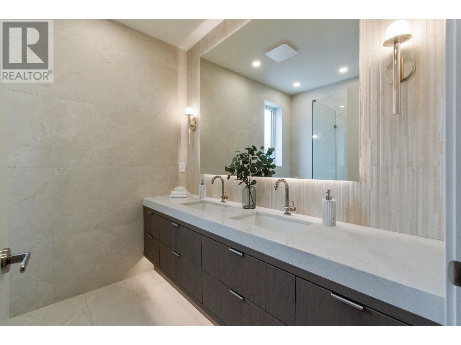1 2169 Charles Street, Vancouver, British Columbia  V5L 2H8 - Photo 15 - R2993282