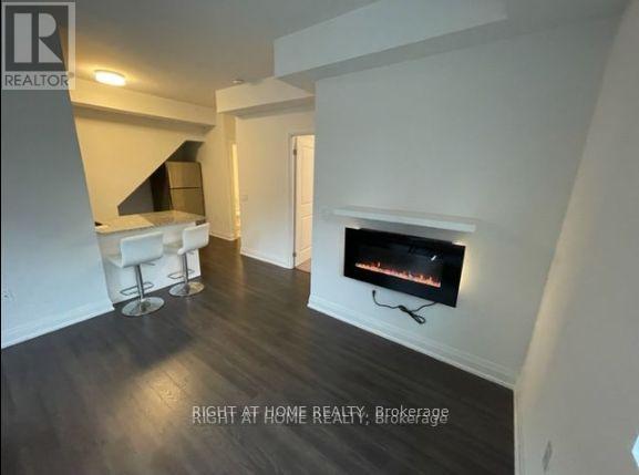 702 - 5309 Highway 7, Vaughan, Ontario  L4L 1T3 - Photo 11 - N12099241