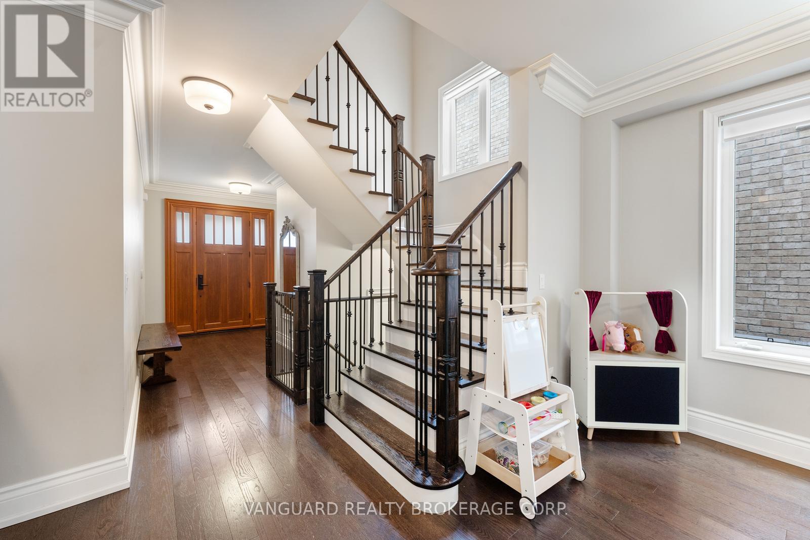 611 Davos Road, Vaughan, Ontario  L4H 0X4 - Photo 8 - N12099248