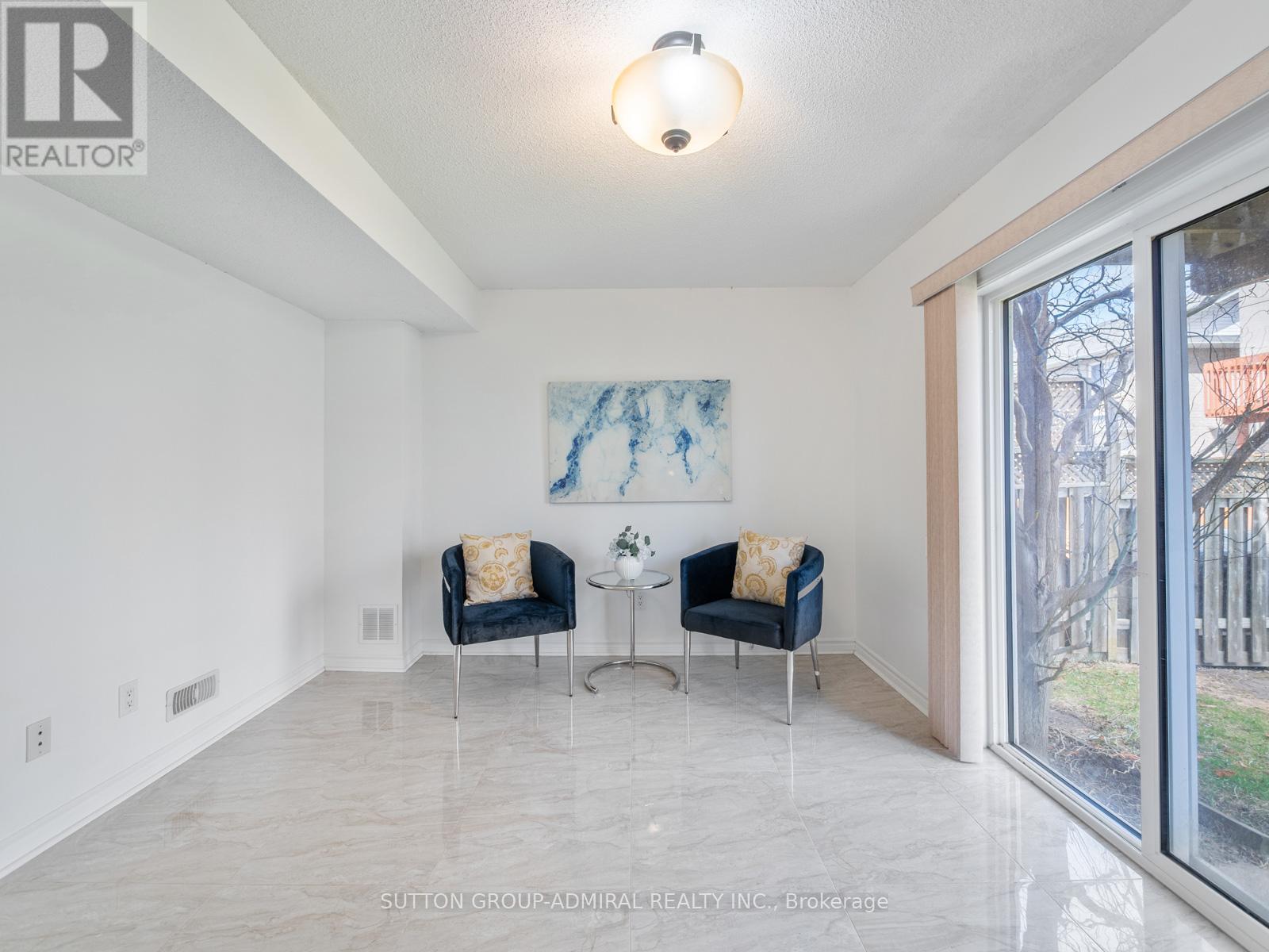 Property at 175 GAIL PARKS CRESCENT image 4