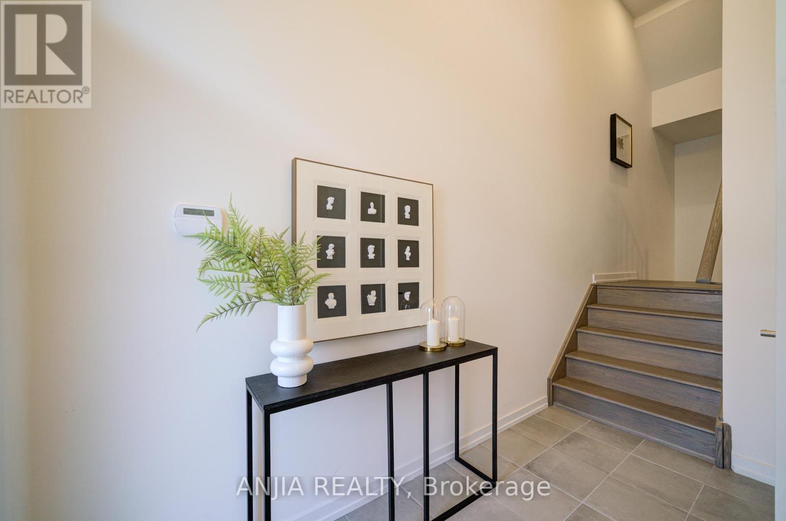 Property at 46 ARMILLO PLACE image 5