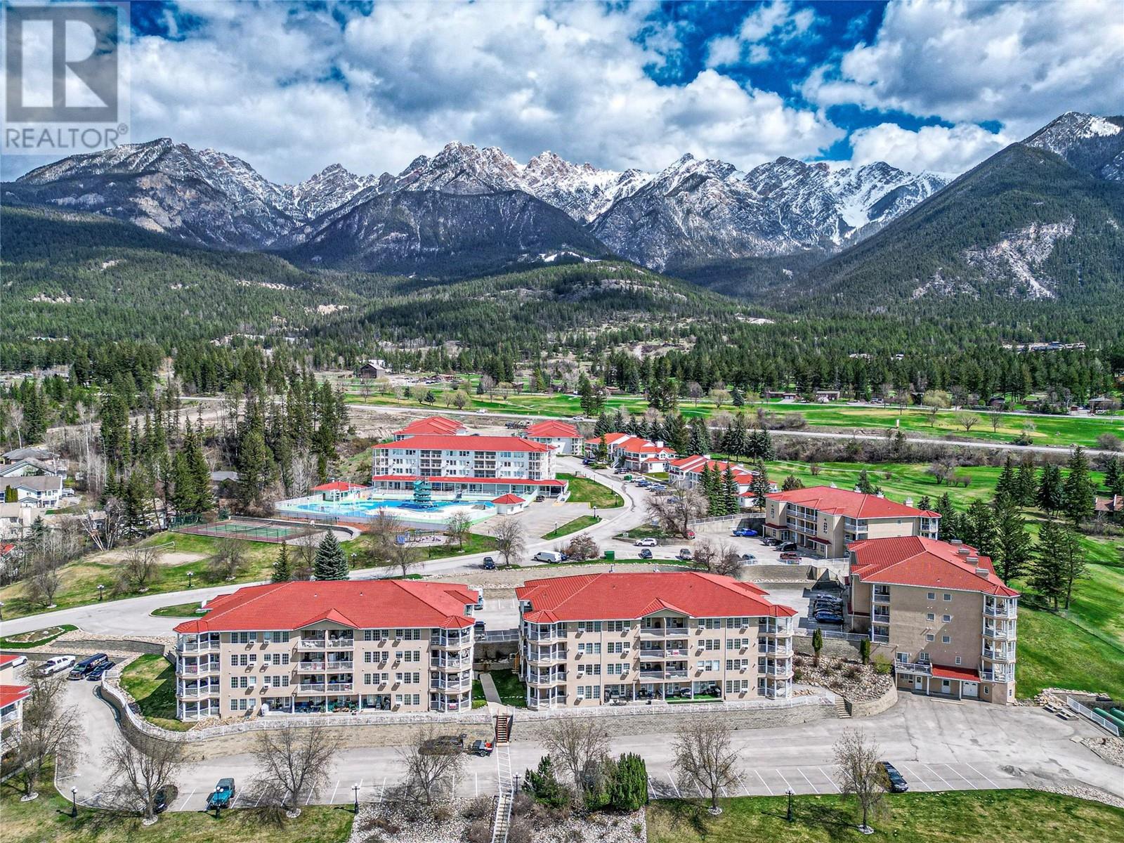 5052 Riverview Road Unit# 2013B, Fairmont Hot Springs, British Columbia