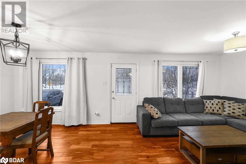 125 King Street, Angus, Ontario  L0M 1B0 - Photo 5 - 40702226