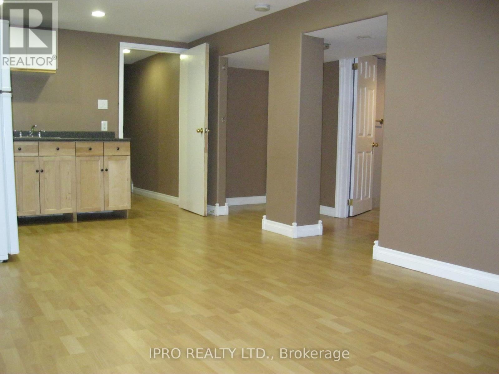 79 John Street, Orangeville, Ontario  L9W 2P7 - Photo 11 - W12099128