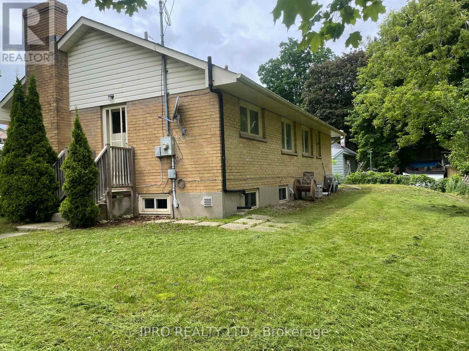79 John Street, Orangeville, Ontario  L9W 2P7 - Photo 18 - W12099128