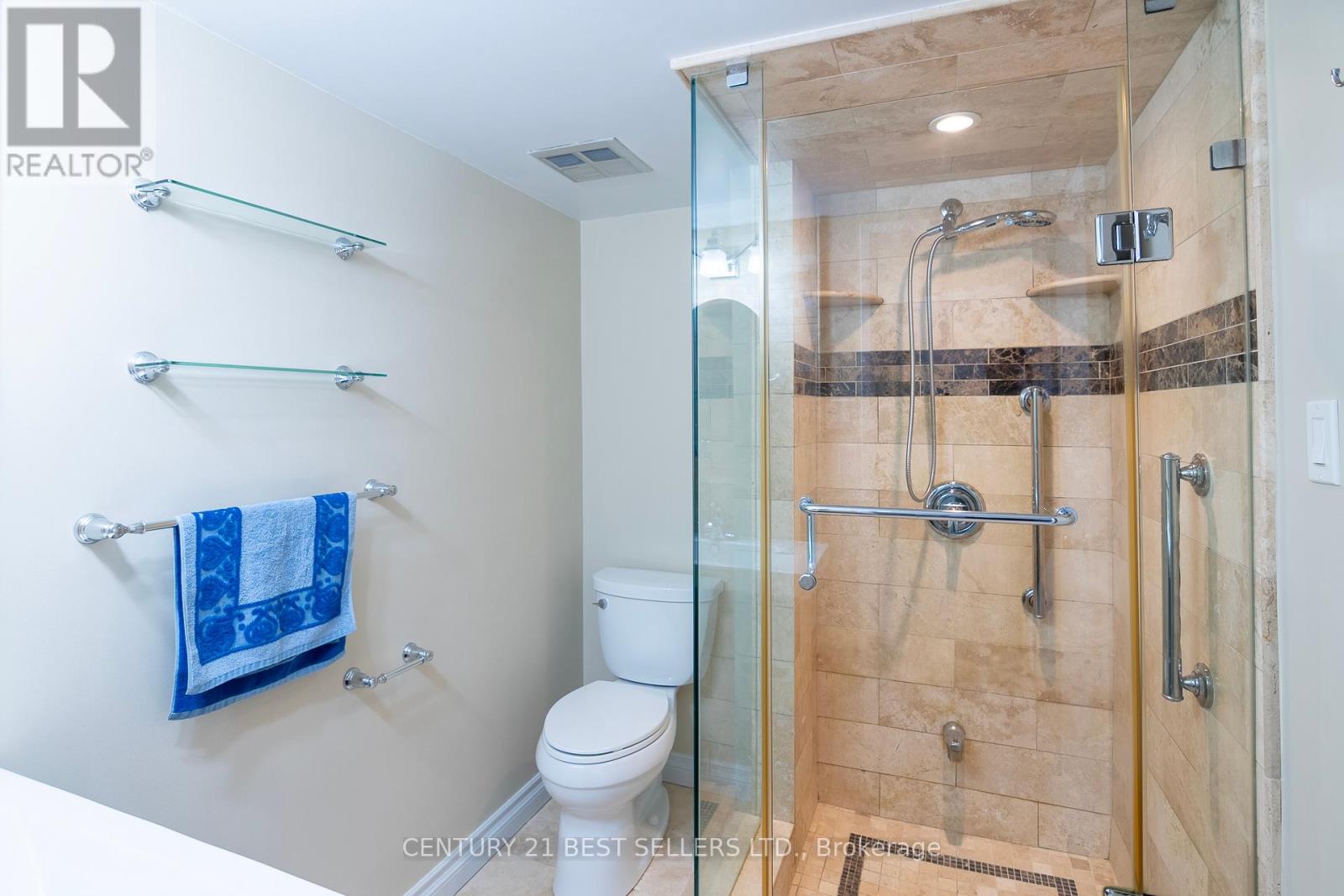 1803 - 3650 Kaneff Crescent, Mississauga, Ontario  L5A 4A1 - Photo 11 - W12099205