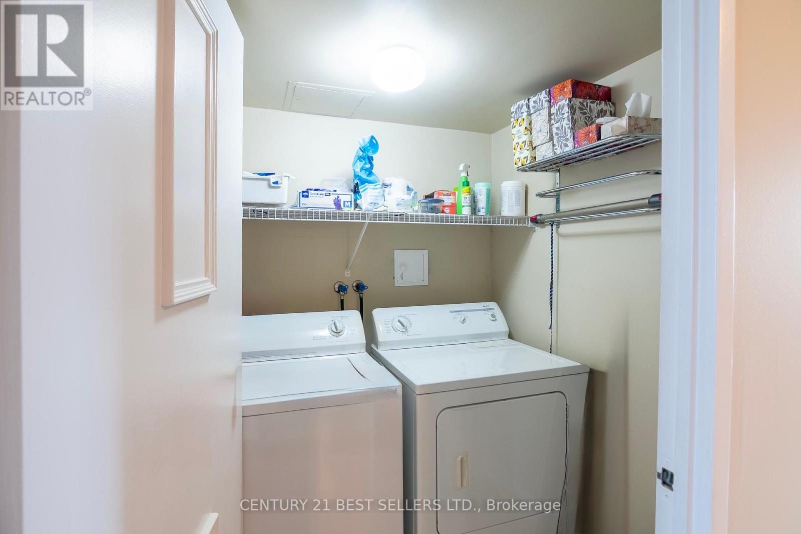 1803 - 3650 Kaneff Crescent, Mississauga, Ontario  L5A 4A1 - Photo 12 - W12099205