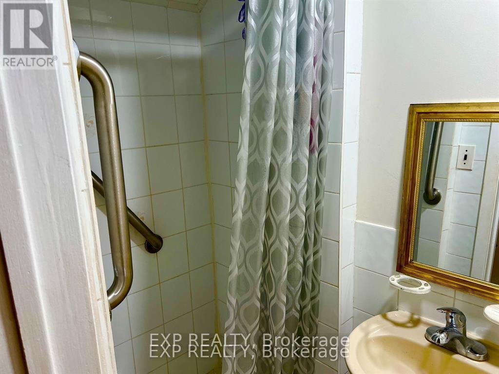 57 - 39 Lexington Avenue, Toronto, Ontario  M9V 2G4 - Photo 36 - W12099245