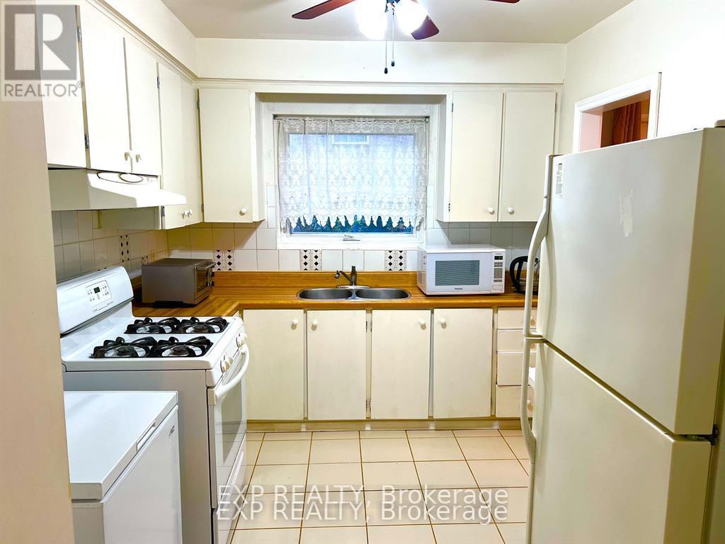 57 - 39 Lexington Avenue, Toronto, Ontario  M9V 2G4 - Photo 8 - W12099245