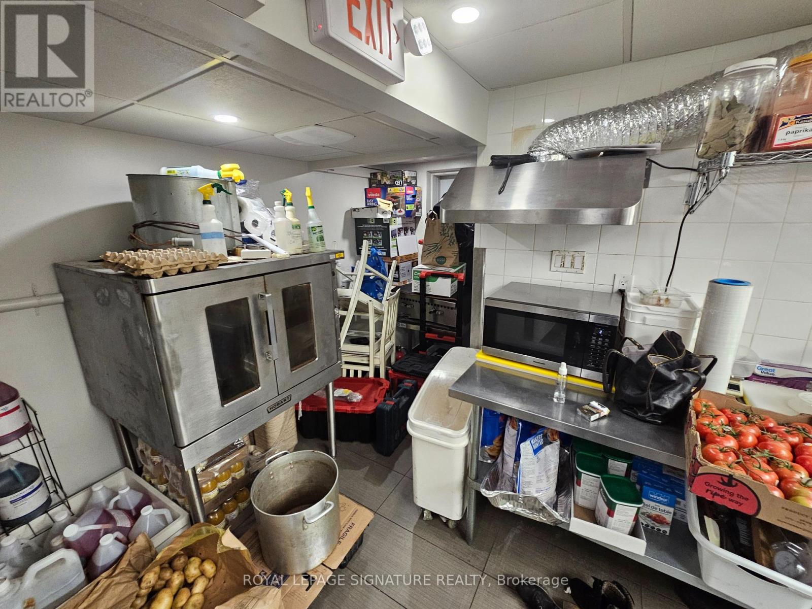 425 Jane Street, Toronto, Ontario  M6S 3Z7 - Photo 18 - W12099313