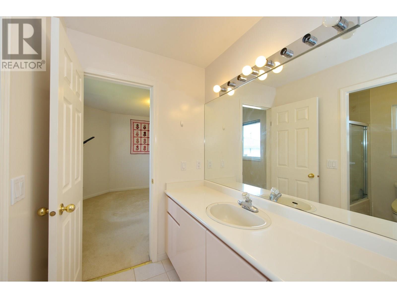 5609 Wilson Court, Richmond, British Columbia  V6V 2P1 - Photo 24 - R2993283