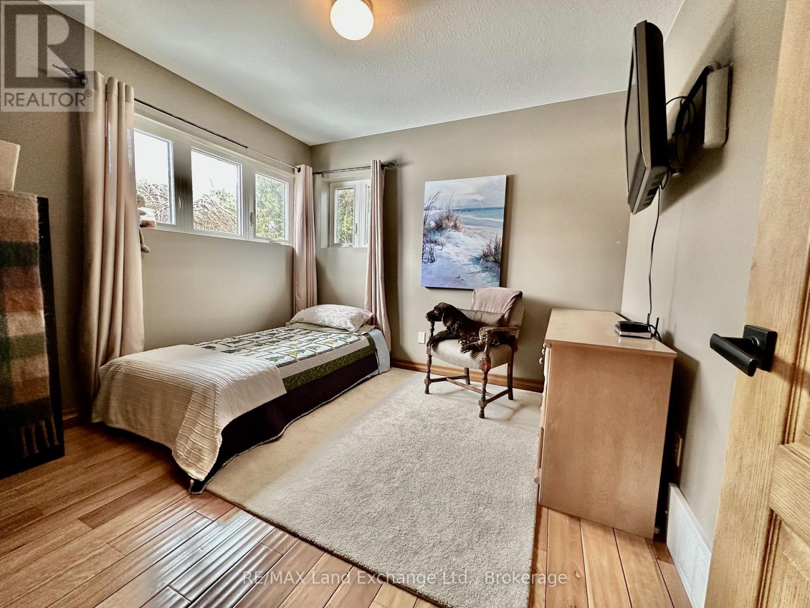 203 Campbell Crescent, Kincardine, Ontario  N2Z 1B9 - Photo 21 - X12047894