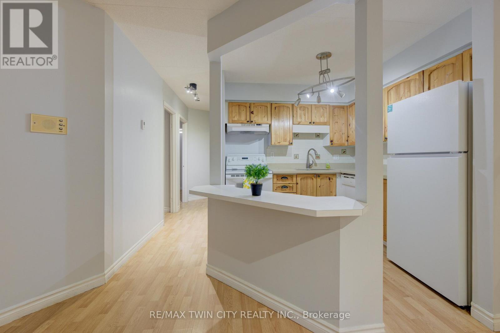 25 - 3085 Kingsway Drive, Kitchener, Ontario  N2C 2P1 - Photo 12 - X12099215