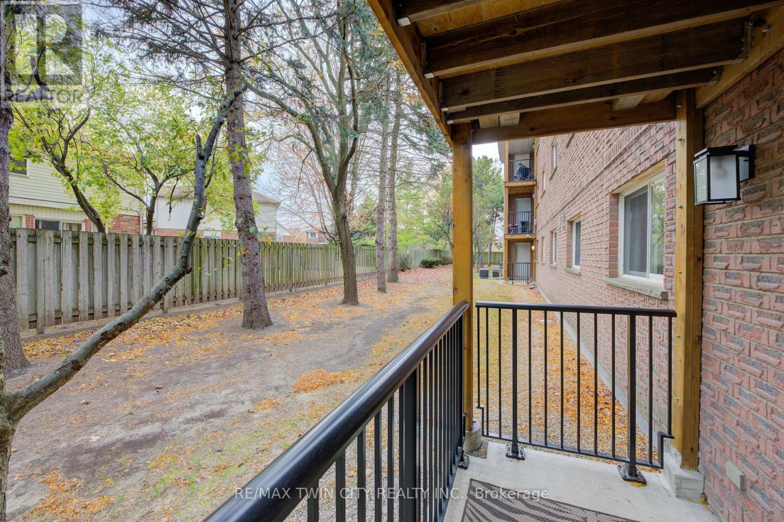 25 - 3085 Kingsway Drive, Kitchener, Ontario  N2C 2P1 - Photo 22 - X12099215