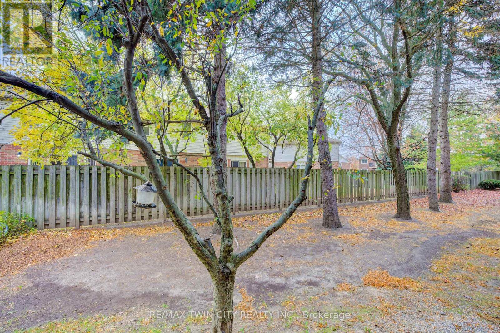 25 - 3085 Kingsway Drive, Kitchener, Ontario  N2C 2P1 - Photo 23 - X12099215
