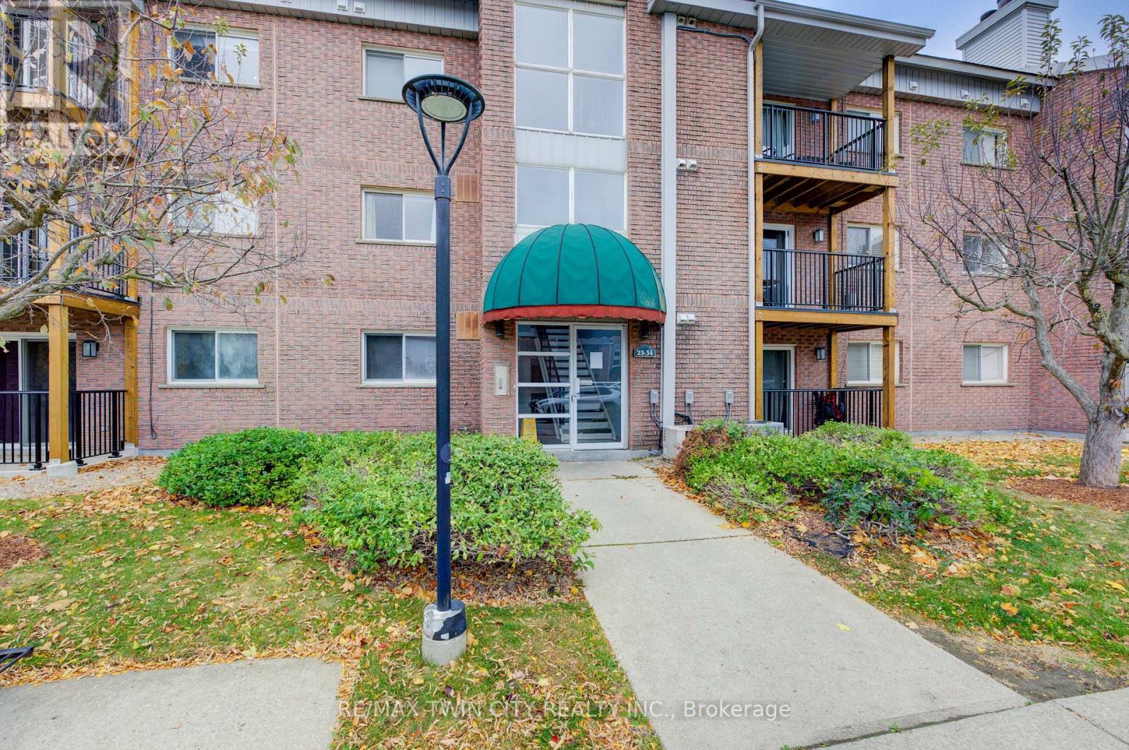 25 - 3085 Kingsway Drive, Kitchener, Ontario  N2C 2P1 - Photo 26 - X12099215